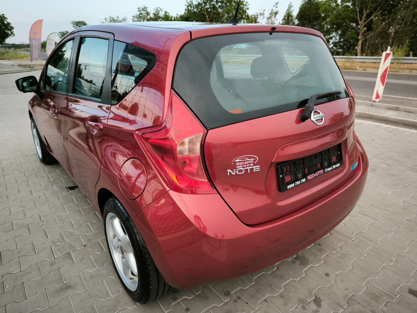 Nissan Note 1, 2i-80k.c.ВЕРИГА, НАВИ, КАМЕРА, ПАНОРАМ, ЕВРО 5В - изображение 3