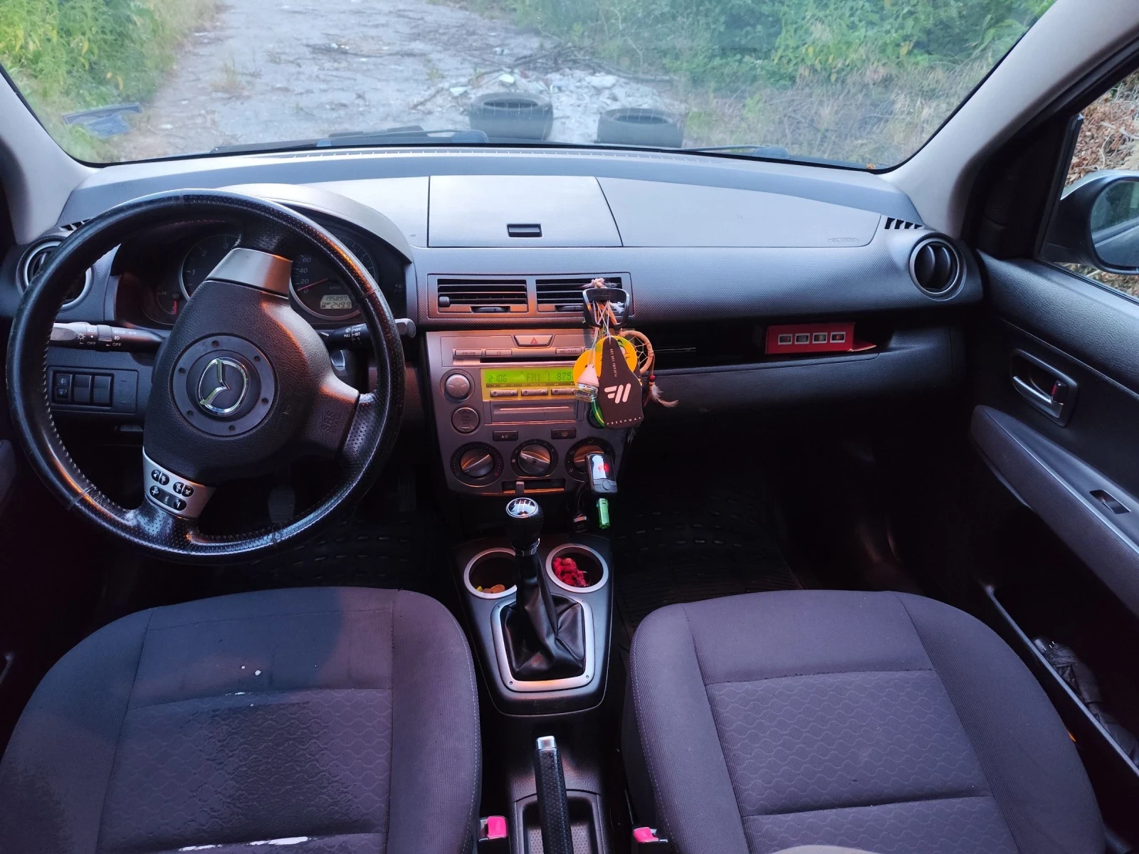 Mazda 2 1, 4 - изображение 9