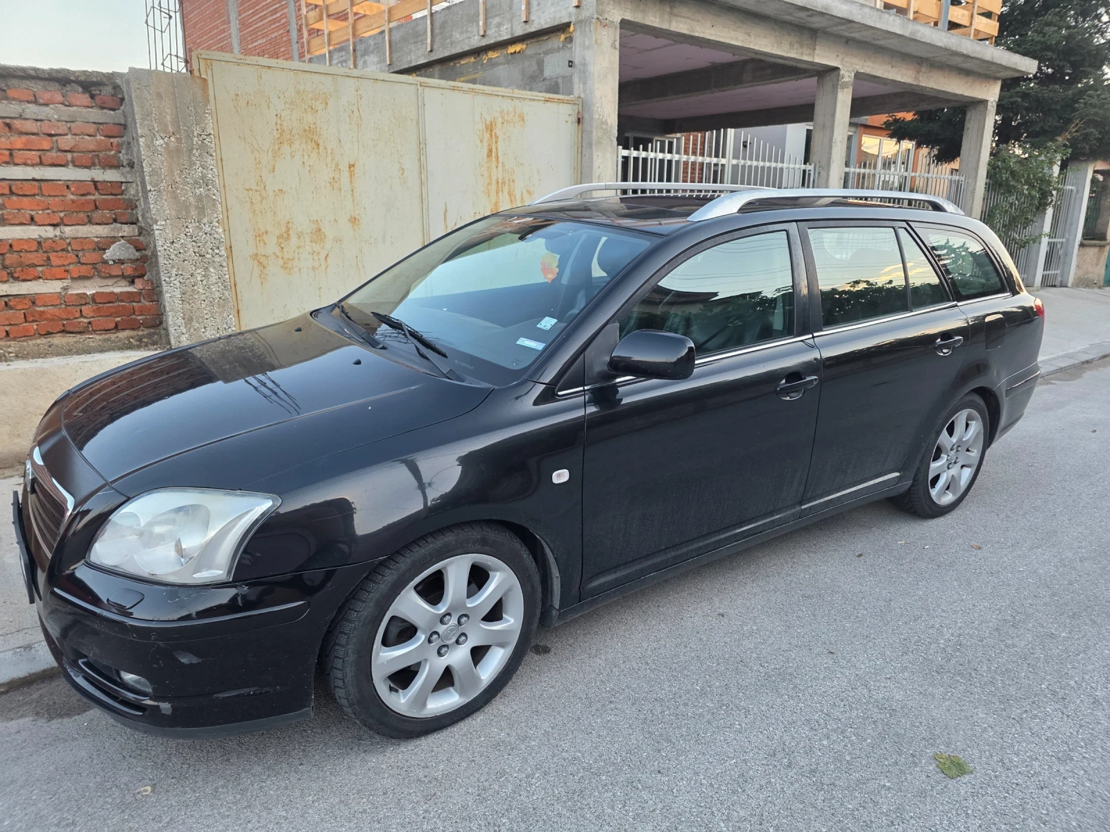 Toyota Avensis  - изображение 2