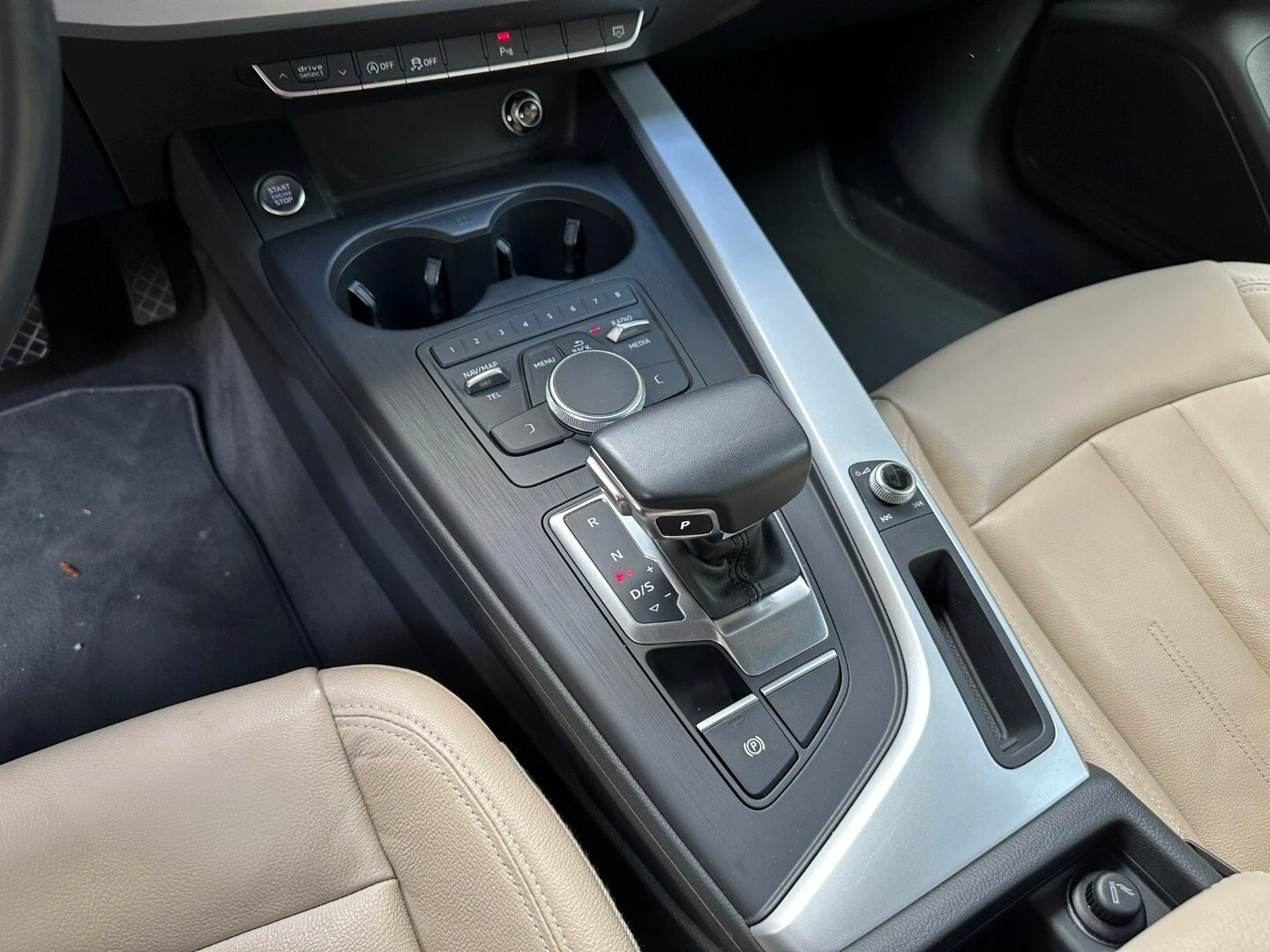 Audi A5 2.0 - изображение 9