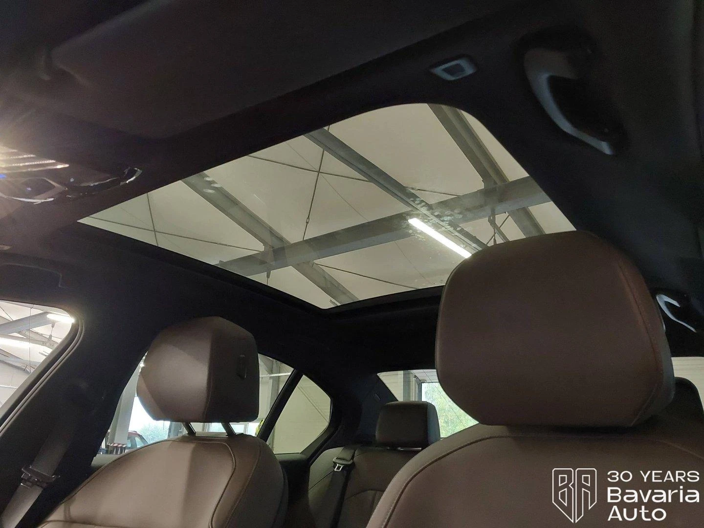 BMW 520 i M Sport Paket Steptronic - изображение 9