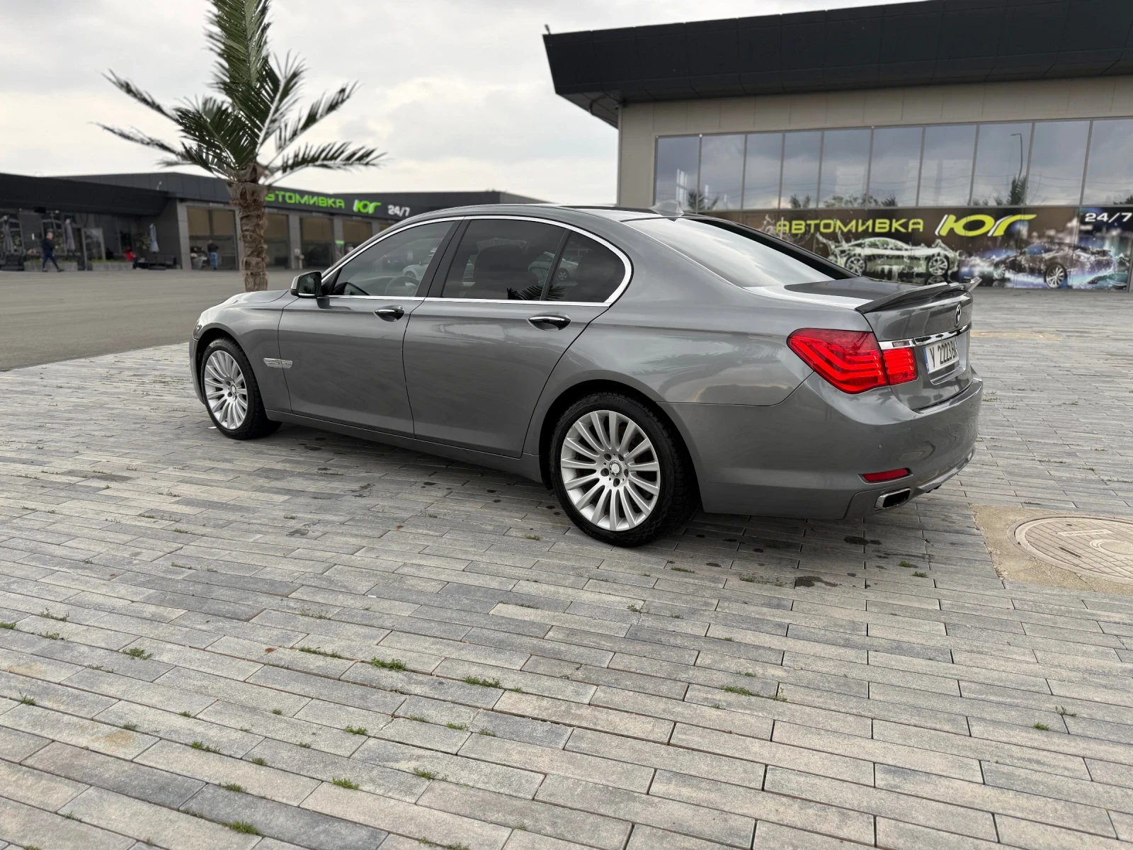 BMW 740 XD - изображение 2