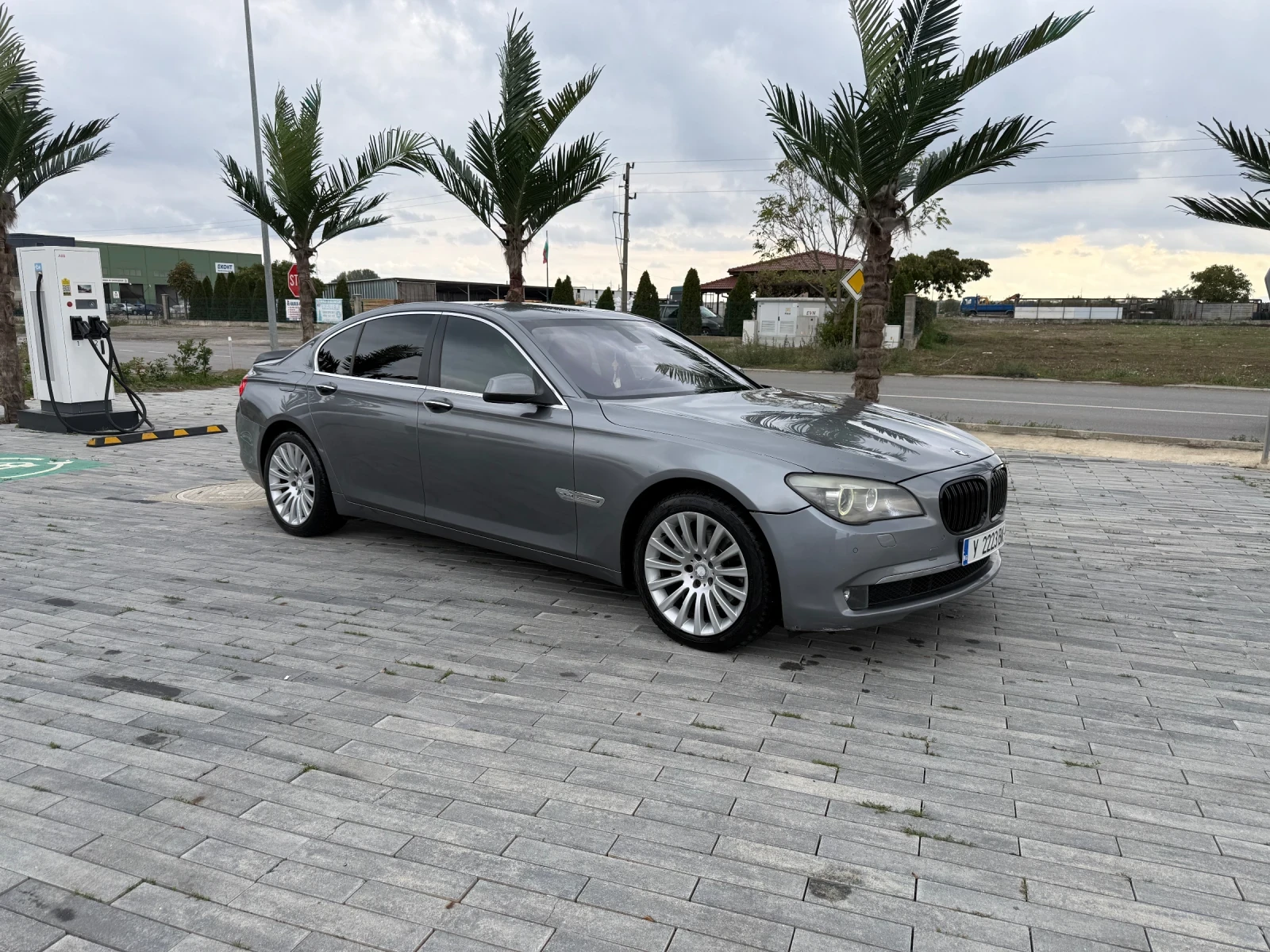 BMW 740 XD - изображение 4