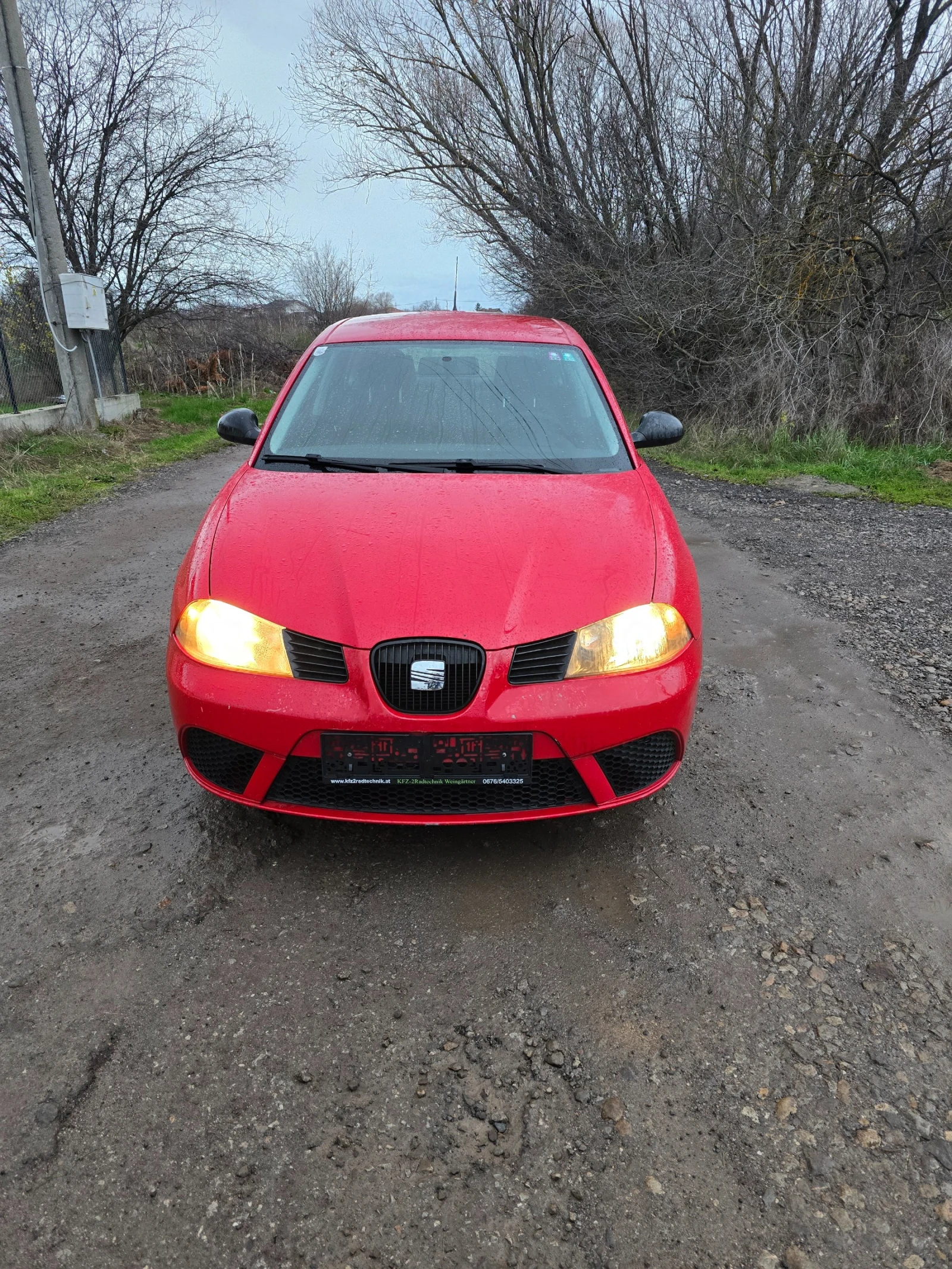 Seat Ibiza Бензин-КЛИМАТИК - изображение 2