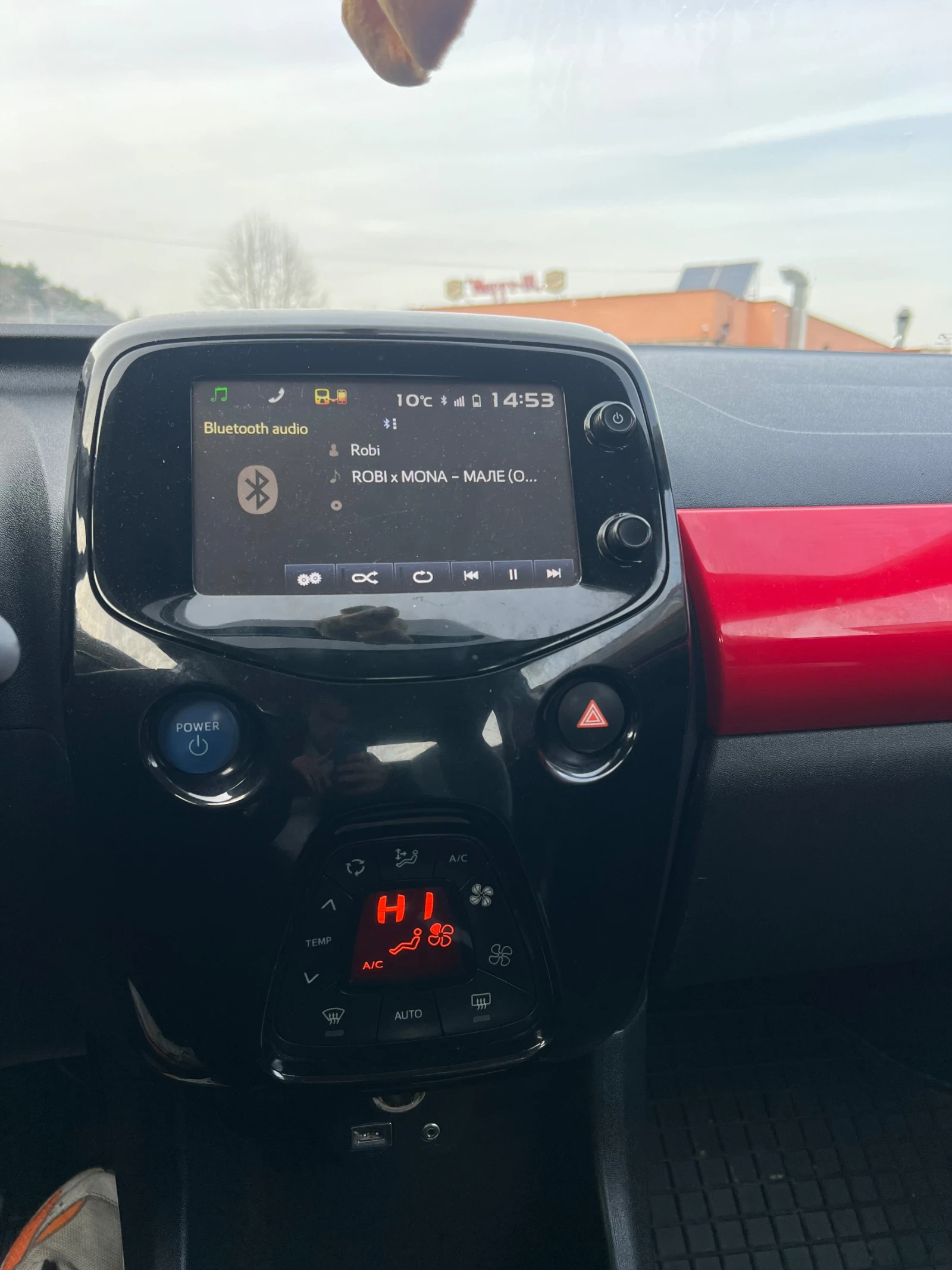 Toyota Aygo 1.0 - изображение 8