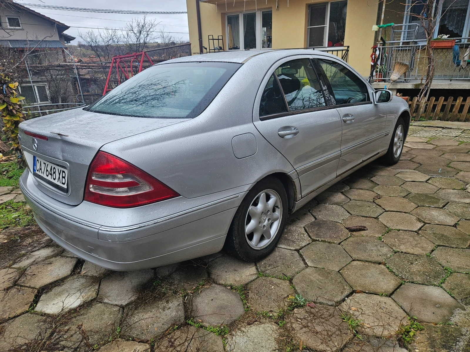 Mercedes-Benz C 200  - изображение 3