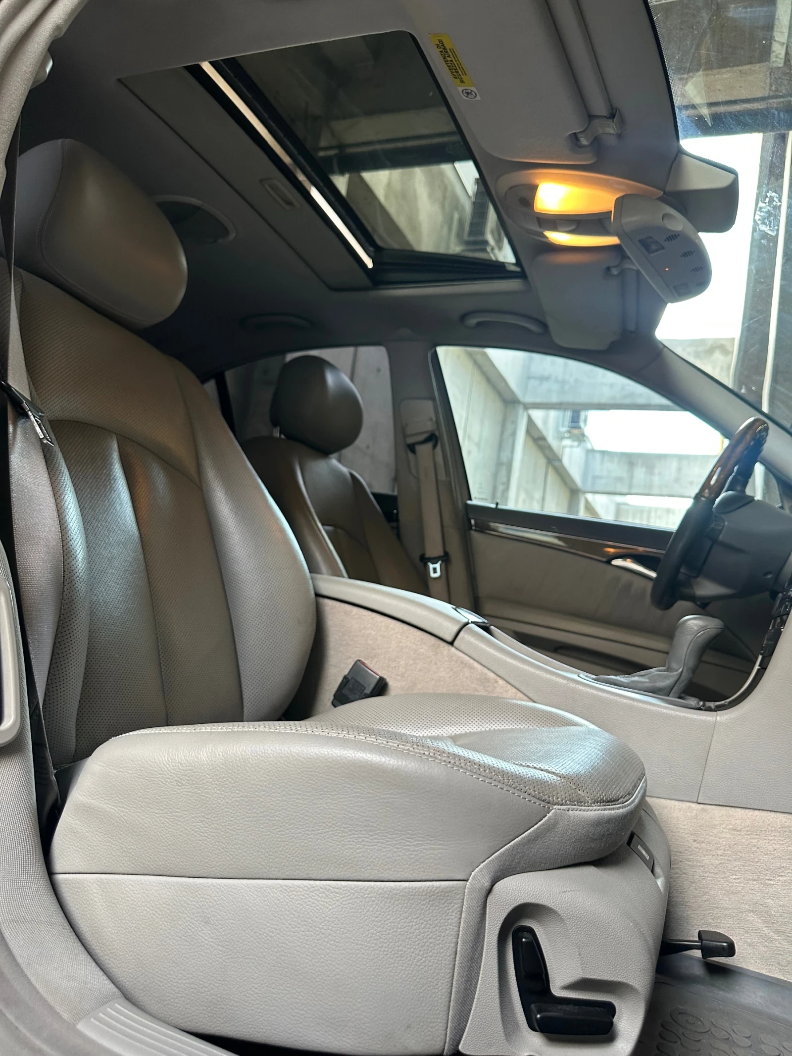 Mercedes-Benz E 320  - изображение 5