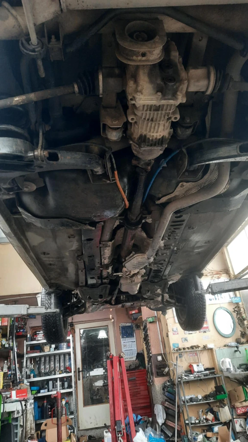 Renault Kangoo 1.9 DCI 4x4, снимка 9 - Автомобили и джипове - 53714324