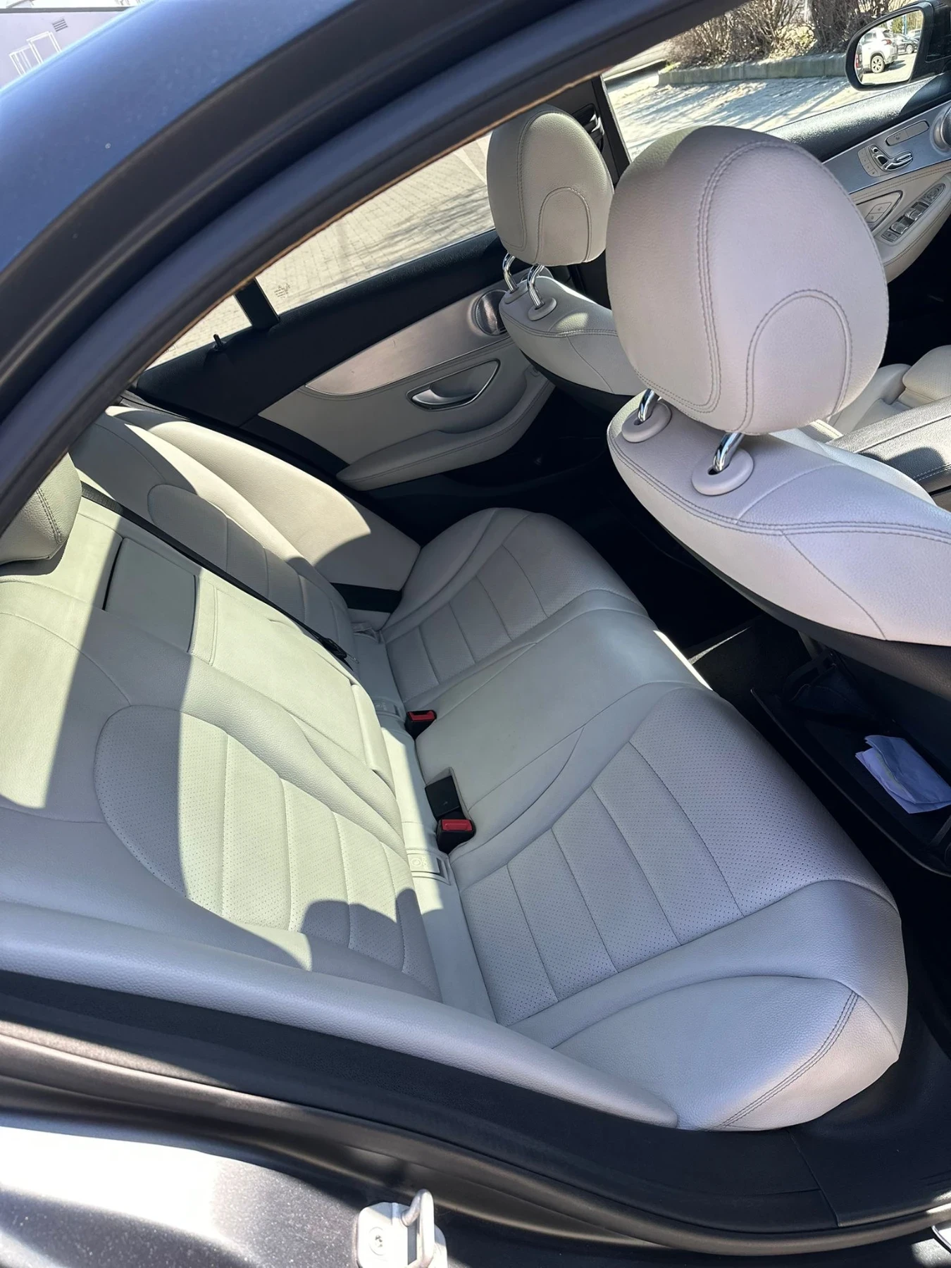 Mercedes-Benz C 300, снимка 17 - Автомобили и джипове - 53750466