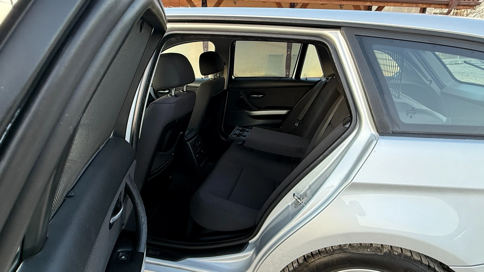 BMW 320 2.0TDI/143кс/194000км/ВНОС ИТАЛИЯ/EU5, снимка 17 - Автомобили и джипове - 53801305