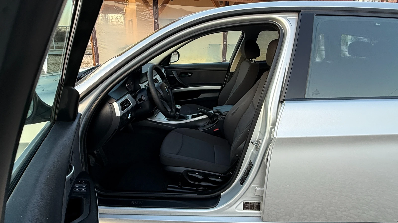 BMW 320 2.0TDI/143кс/194000км/ВНОС ИТАЛИЯ/EU5, снимка 14 - Автомобили и джипове - 53801305