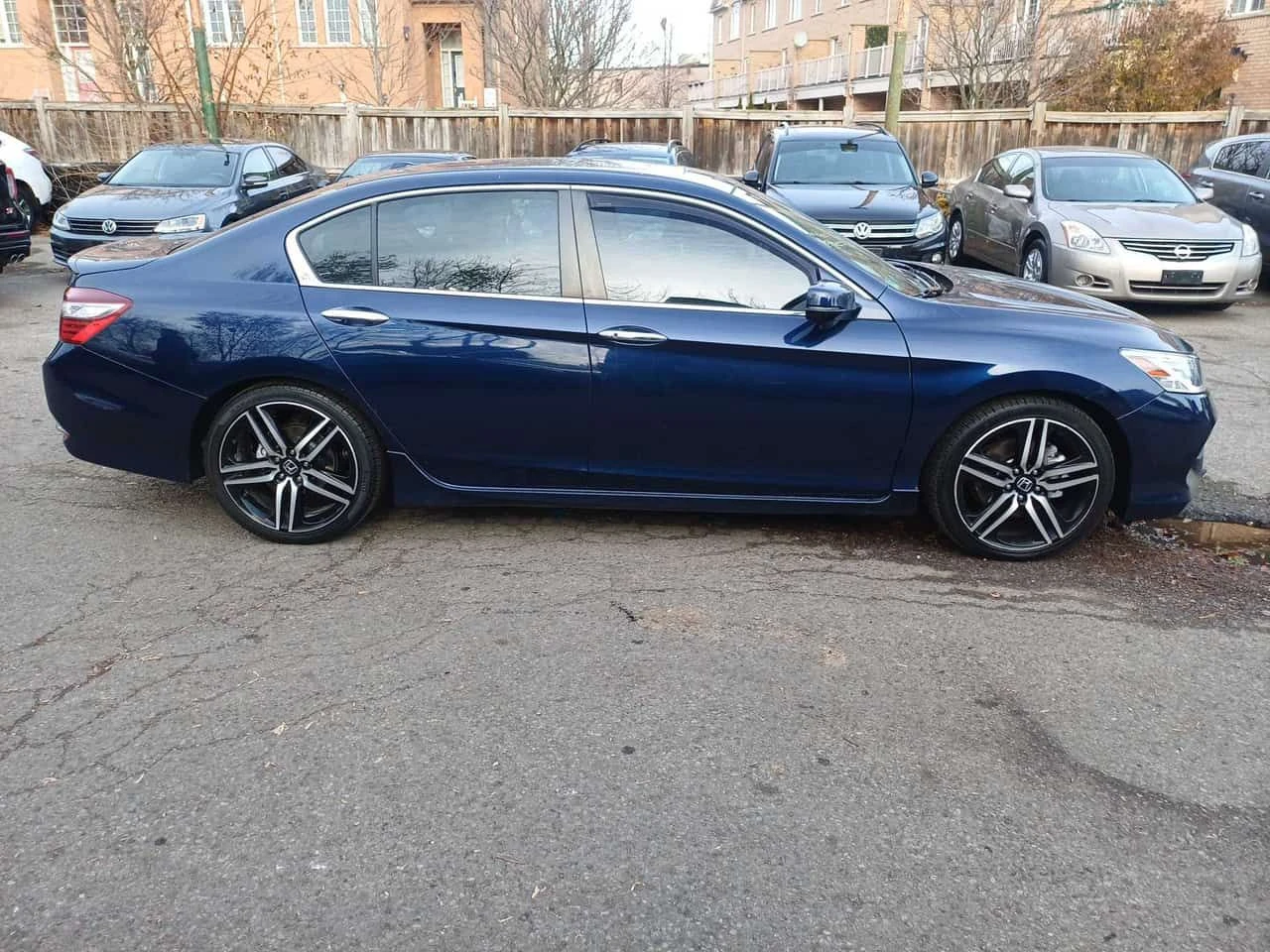 Honda Accord * Touring * ПОДГРЕВ * КАМЕРА * NAVI, снимка 3 - Автомобили и джипове - 54150165
