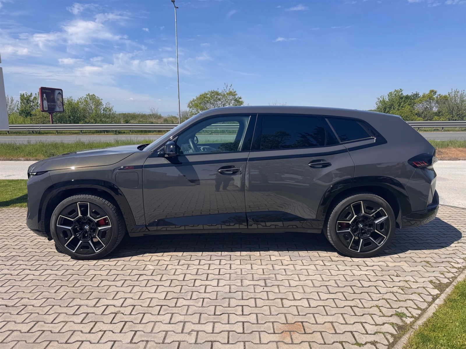 BMW XM Label, снимка 3 - Автомобили и джипове - 54303845