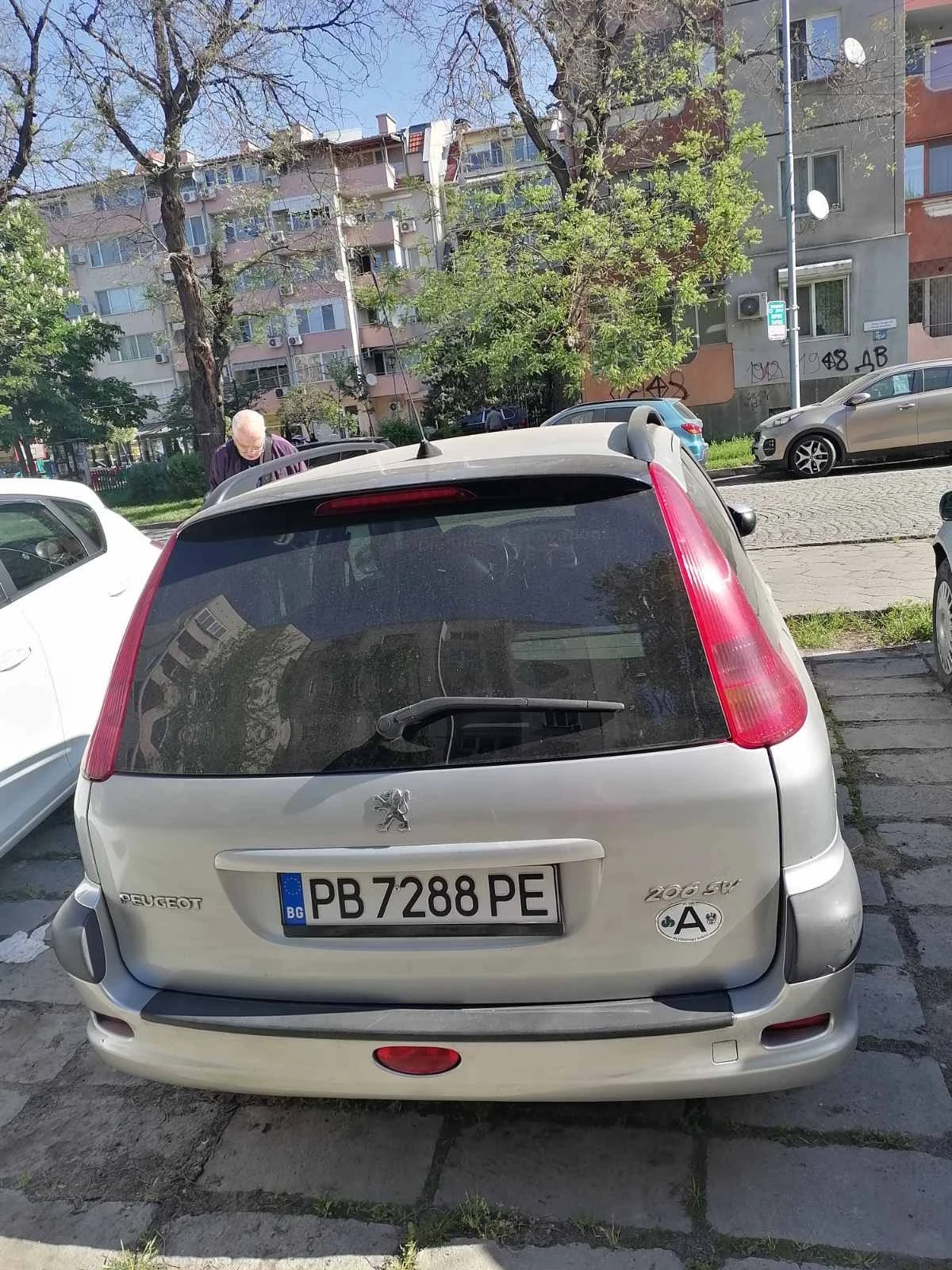Peugeot 206 Комби, снимка 2 - Автомобили и джипове - 54339746
