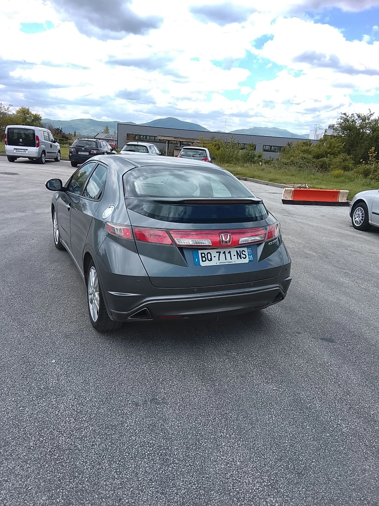Honda Civic 2.2/neu feis/unikat, снимка 3 - Автомобили и джипове - 54398837