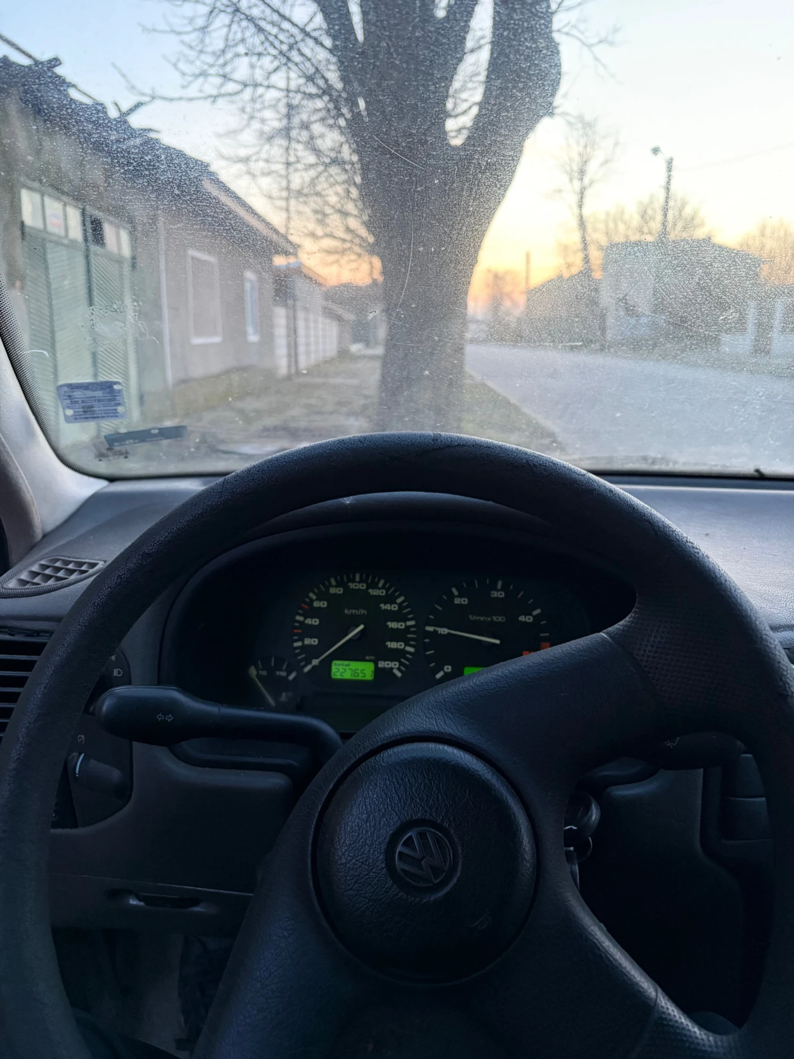 VW Polo, снимка 8 - Автомобили и джипове - 54577880