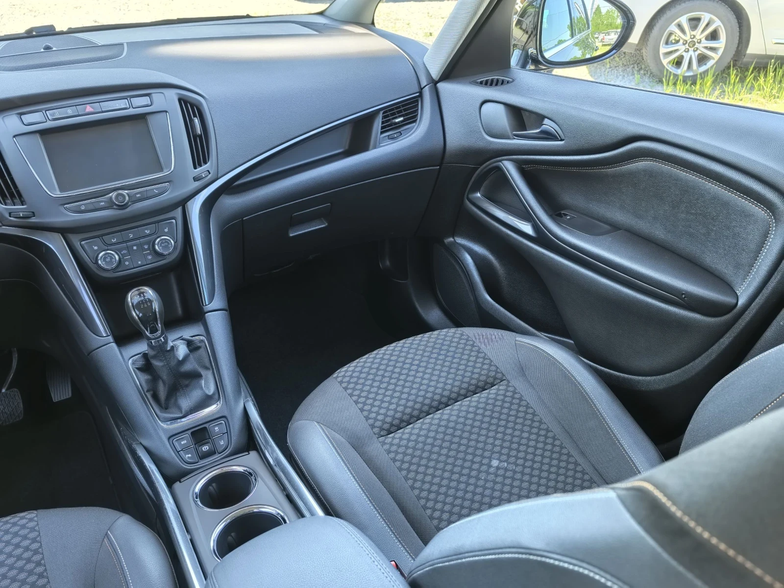 Opel Zafira Tourer C (Facelift 06.2019) 6+ 1места, снимка 12 - Автомобили и джипове - 54799571
