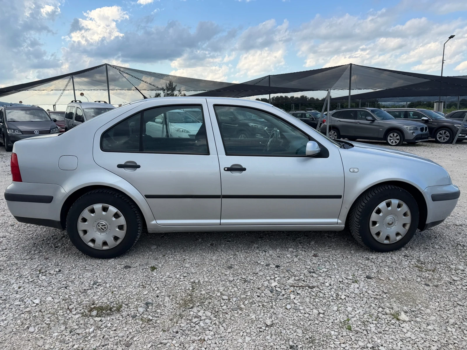 VW Bora 1.6/102кс Климатроник, 186000км, снимка 8 - Автомобили и джипове - 54863674