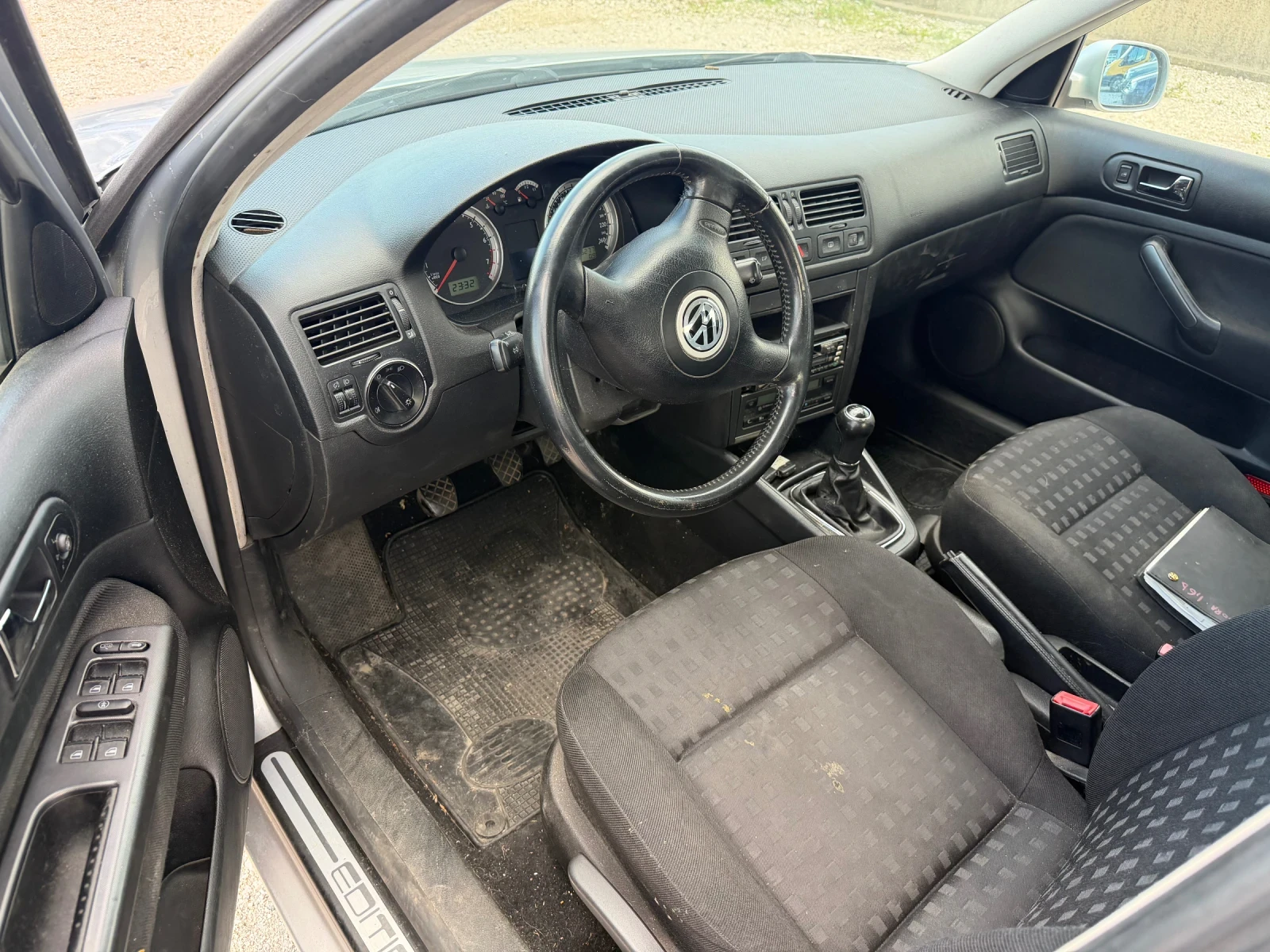 VW Bora 1.6/102кс Климатроник, 186000км, снимка 9 - Автомобили и джипове - 54863674