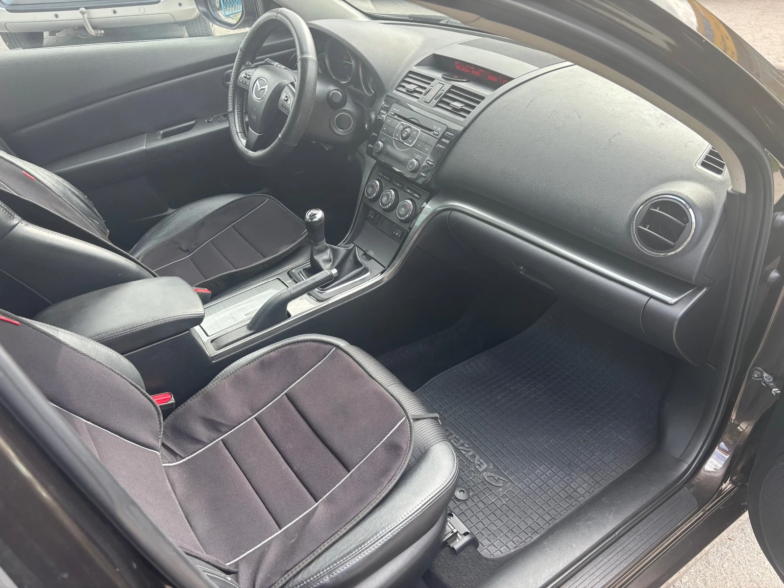 Mazda 6 2.2 D , снимка 11 - Автомобили и джипове - 55193044