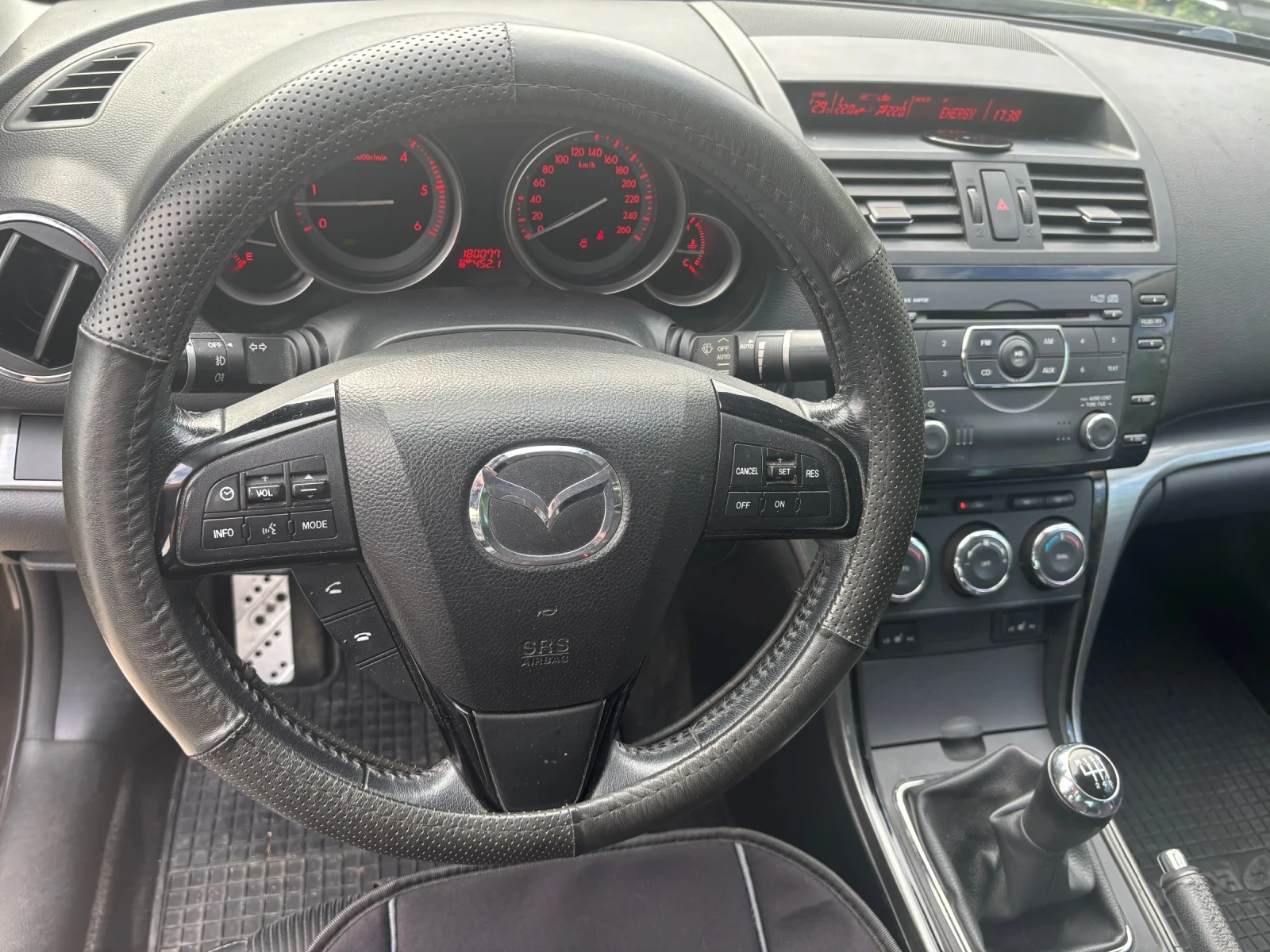 Mazda 6 2.2 D , снимка 9 - Автомобили и джипове - 55193044