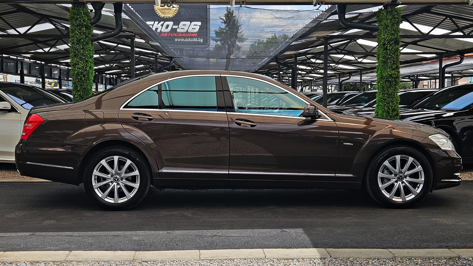Mercedes-Benz S 350 AMG/FACE/4MAT/TVx3/DISTR/CAMERA/NIGHT/ОБДУХ/ВАКУУМ, снимка 4 - Автомобили и джипове - 55223644
