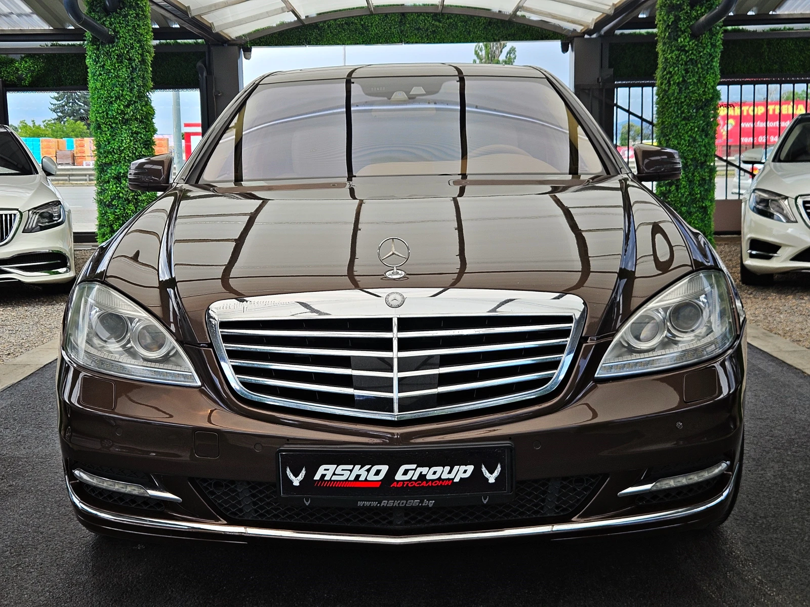 Mercedes-Benz S 350 AMG/FACE/4MAT/TVx3/DISTR/CAMERA/NIGHT/ОБДУХ/ВАКУУМ, снимка 2 - Автомобили и джипове - 55223644