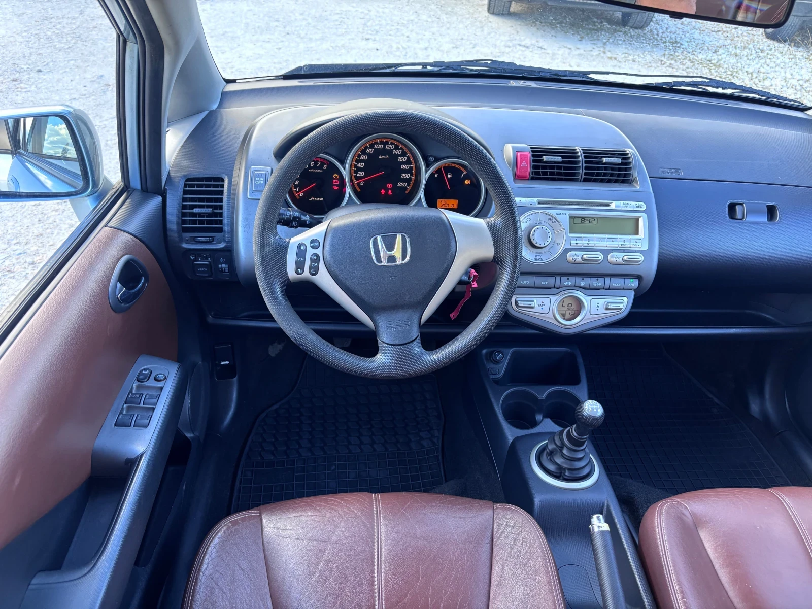 Honda Jazz 1.4 , снимка 13 - Автомобили и джипове - 55408821