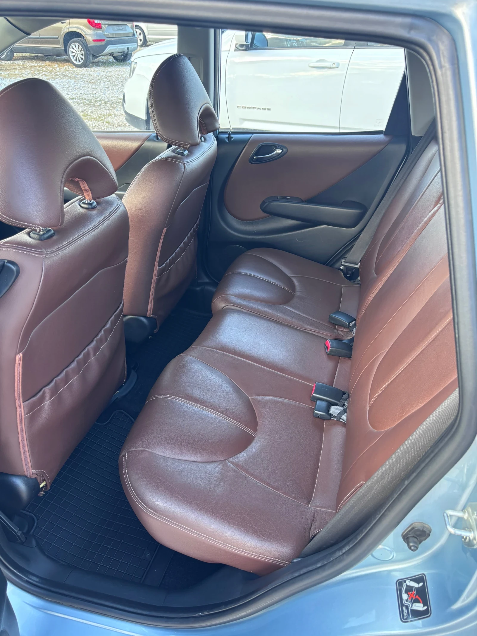 Honda Jazz 1.4 , снимка 8 - Автомобили и джипове - 55408821
