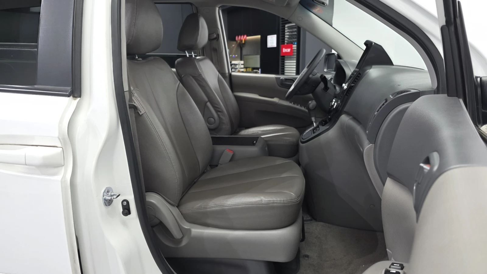Kia Carnival GX* КРАЙНА ЦЕНА, снимка 11 - Автомобили и джипове - 55496120