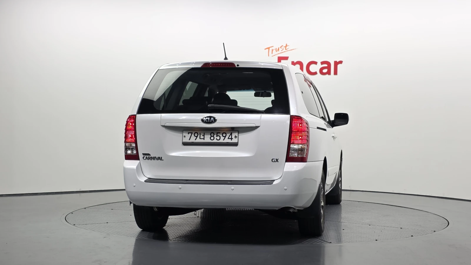 Kia Carnival GX* КРАЙНА ЦЕНА, снимка 4 - Автомобили и джипове - 55496120