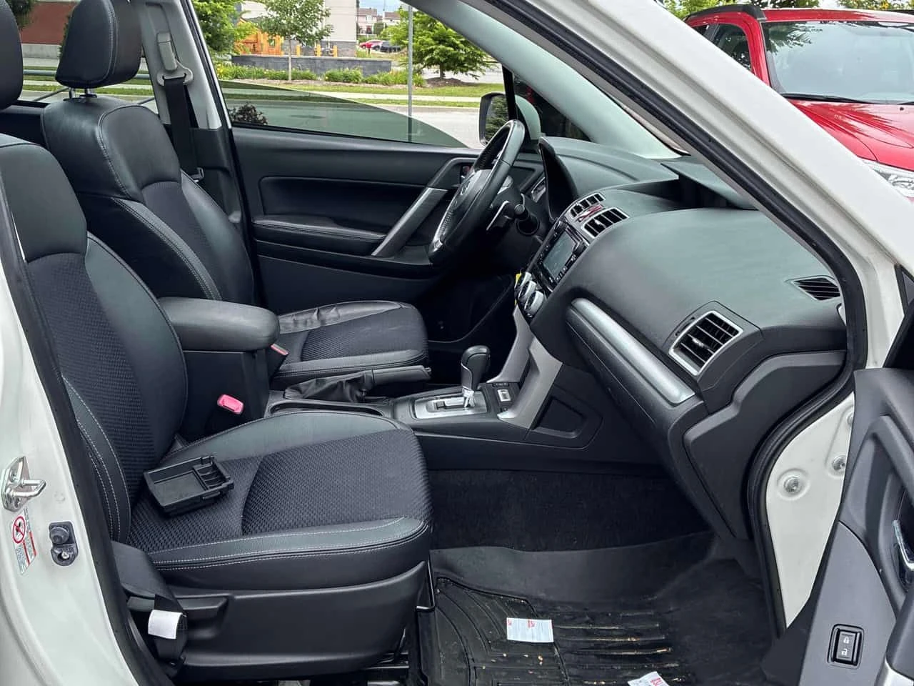 Subaru Forester * XT Touring * АВТОКРЕДИТ БЕЗ ПЪРВОНАЧАЛНА ВНОСКА*, снимка 17 - Автомобили и джипове - 55615003