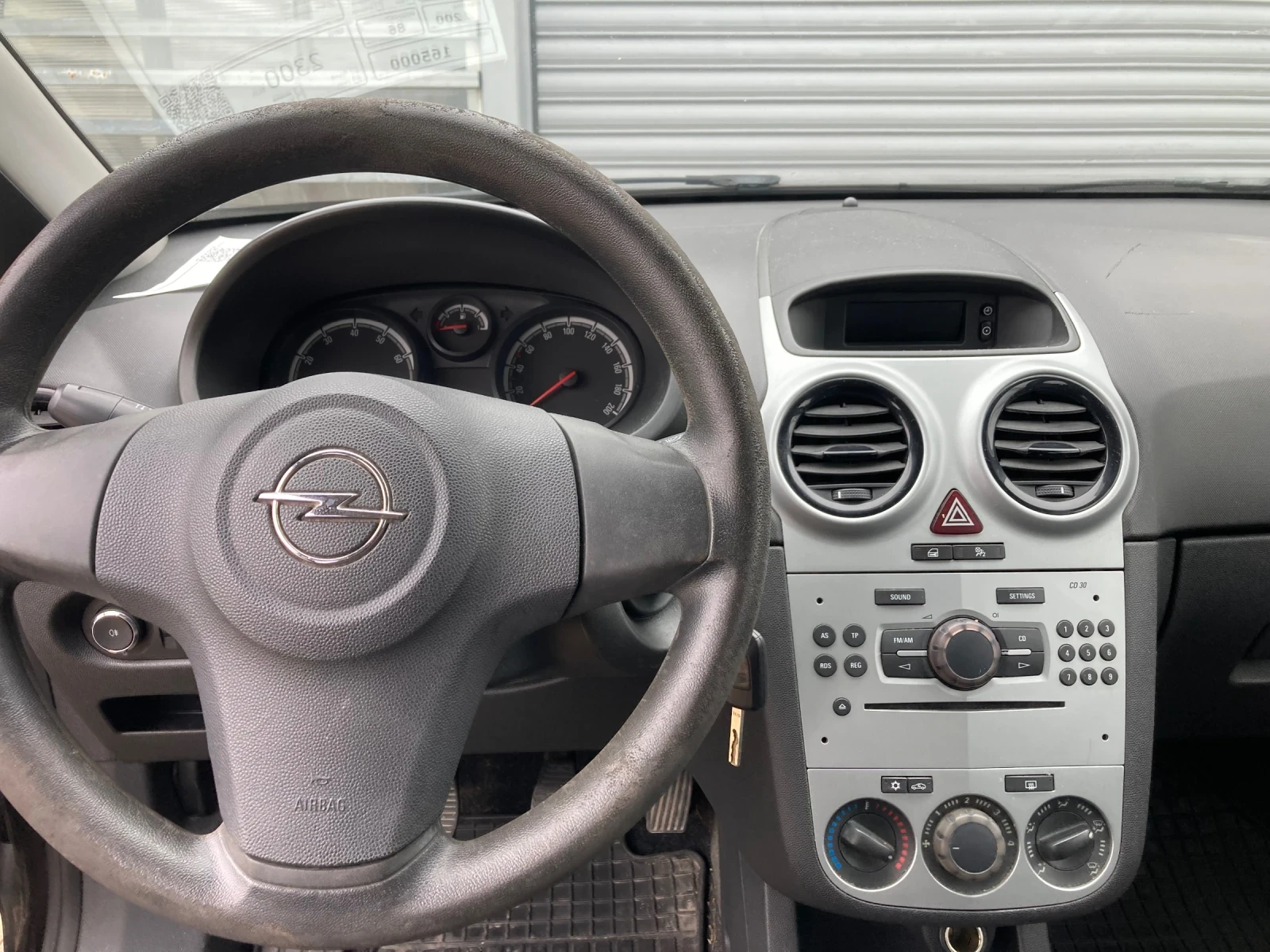 Opel Corsa 1, 2 КЛИМА, снимка 9 - Автомобили и джипове - 55844298