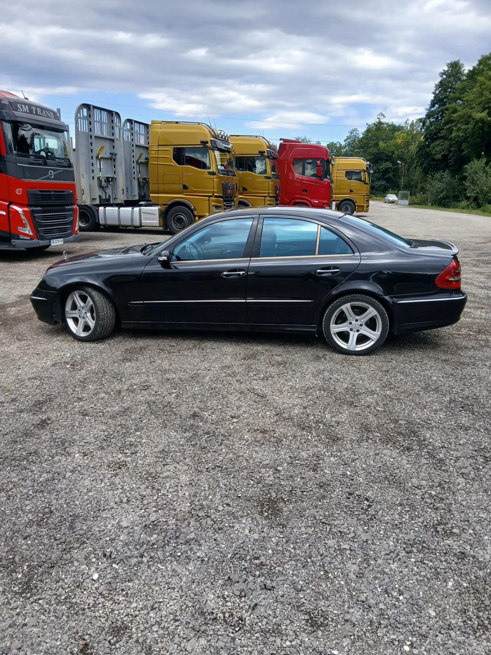 Mercedes-Benz E 270, снимка 4 - Автомобили и джипове - 55864254