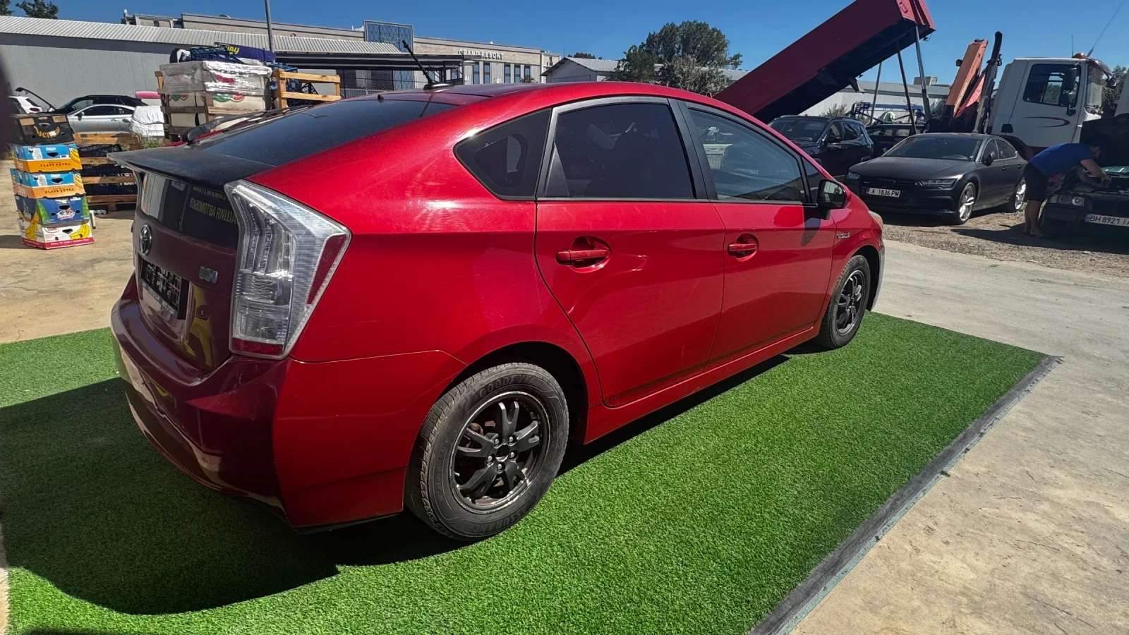 Toyota Prius, снимка 4 - Автомобили и джипове - 55904097
