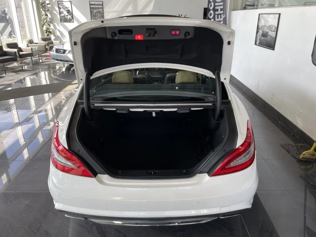 Mercedes-Benz CLS 550 AMG PK* ВЪЗДУХ* ПОДГРЕВ* ОБДУХ* HARMAN* DESIGNO, снимка 14 - Автомобили и джипове - 56044899