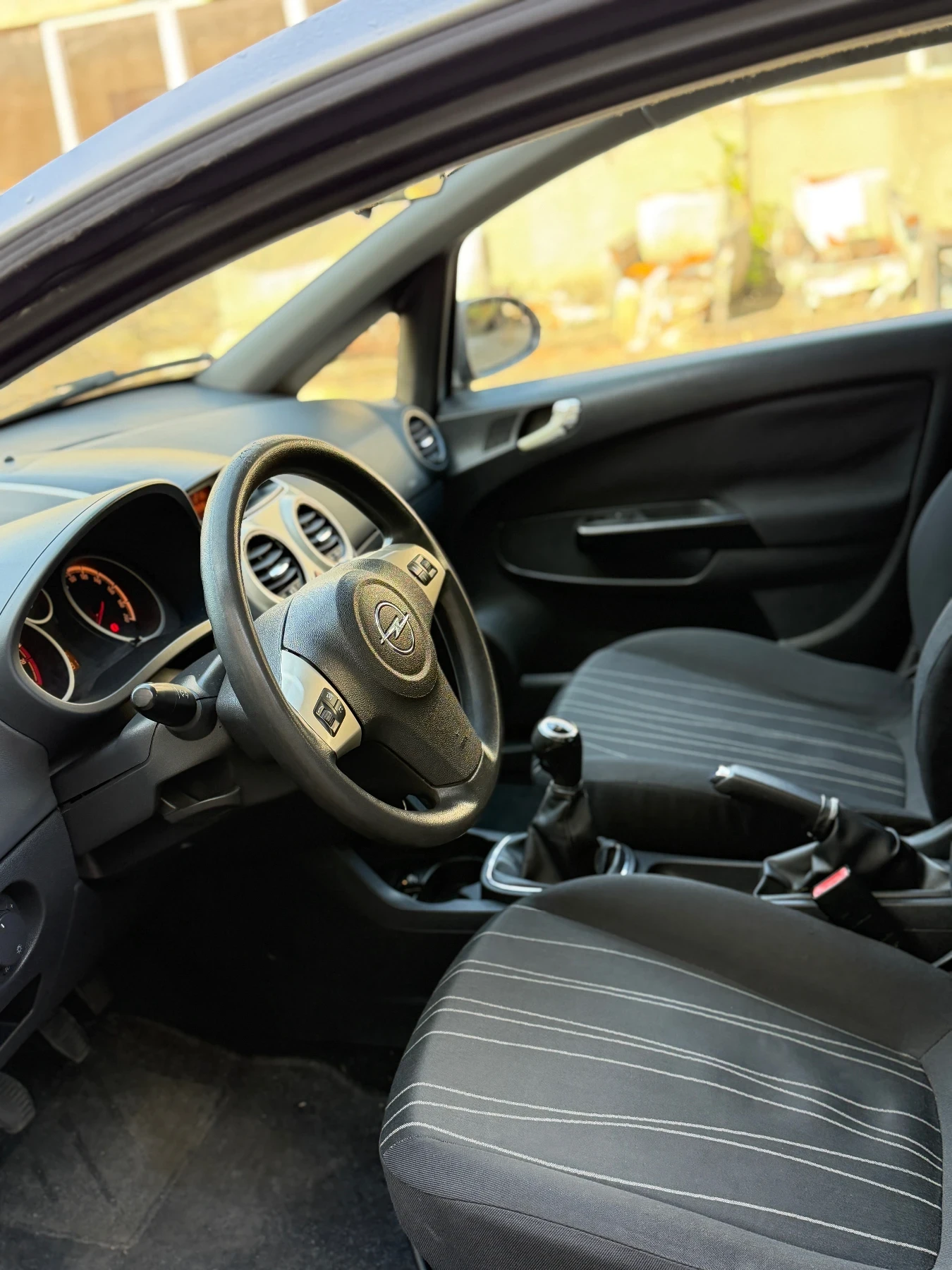 Opel Corsa 1.2 /Бензин/Газ/Клима/, снимка 14 - Автомобили и джипове - 56144131