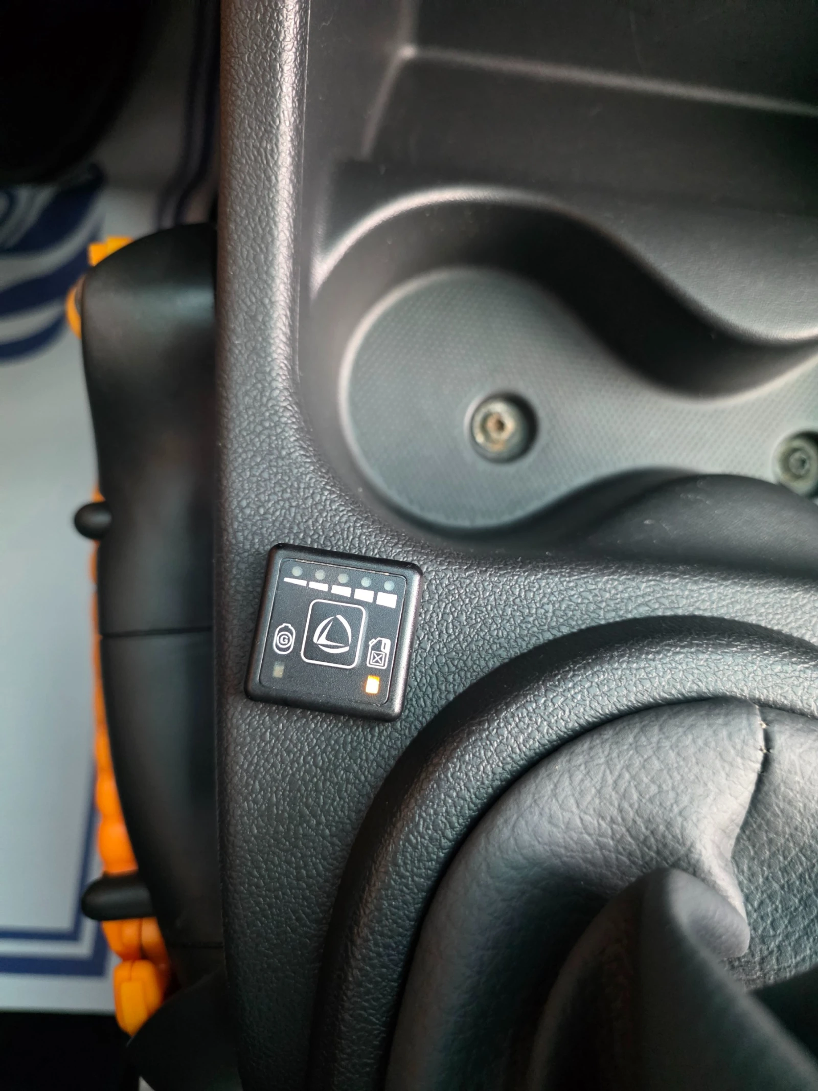 Dacia Sandero 1.4i* газов инжекцион* , снимка 8 - Автомобили и джипове - 56160575