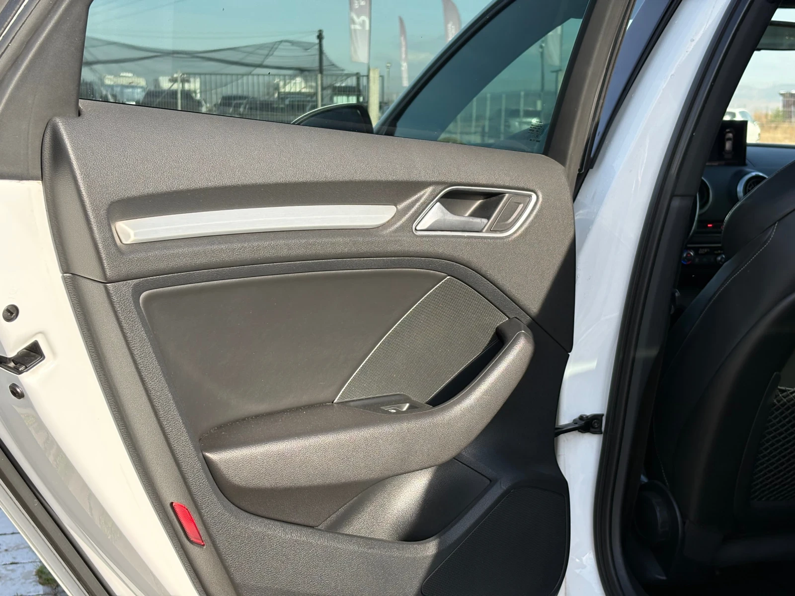Audi A3 DIGITAL* QUATTRO* S-LINE-X3* DISTR* �������� ����� | Mobile.bg � ����������� 16