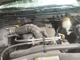 Dodge RAM 1500 Пикап 5.7 , снимка 16