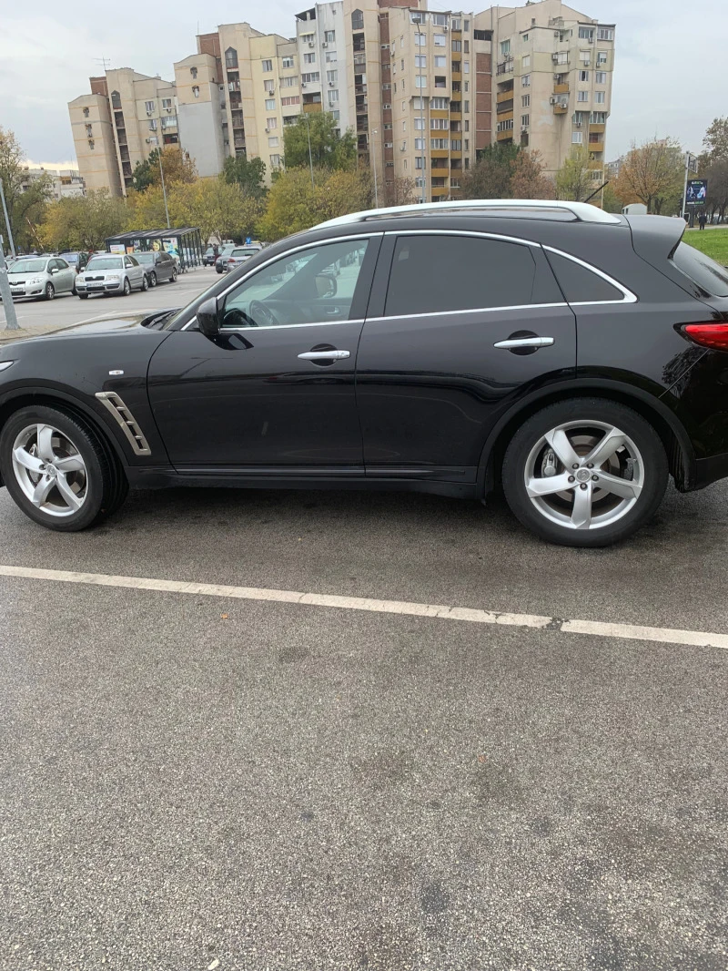 Infiniti QX70 Сув, снимка 2 - Автомобили и джипове - 43581578