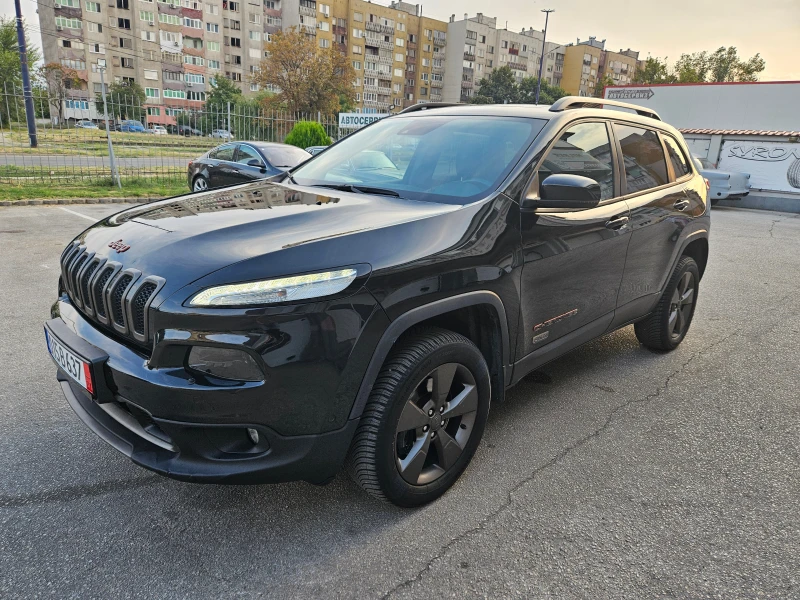 Jeep Cherokee 2.2d-(200HP)-Distronic/AT/4x4/75Anniv.Lim.Edition, снимка 1 - Автомобили и джипове - 46939603