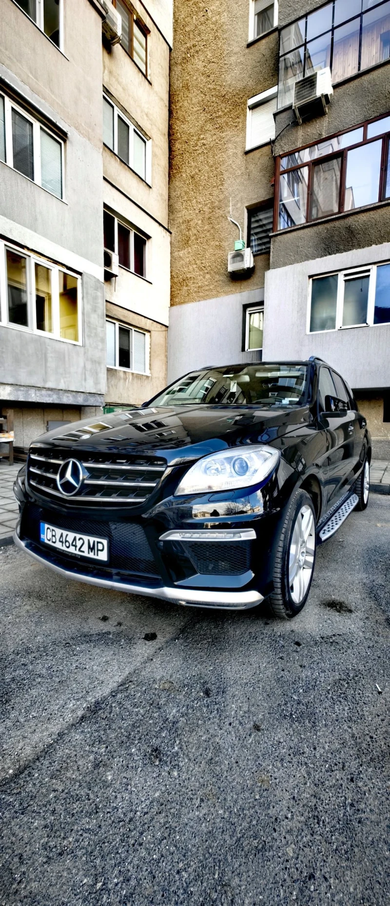 Mercedes-Benz ML 350 3.5 АМГ пакет, снимка 2 - Автомобили и джипове - 48151348