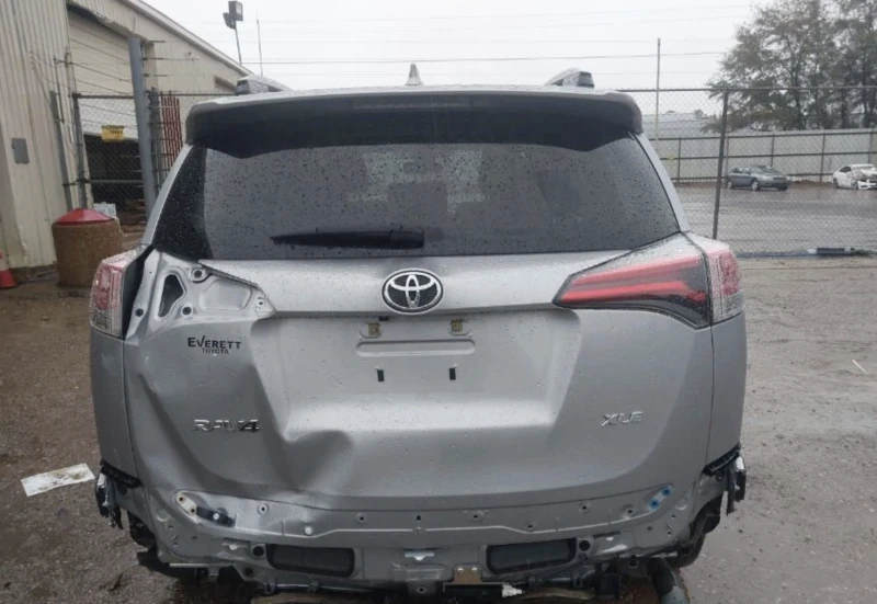 Toyota Rav4 ADVENTURE/XLE, снимка 8 - Автомобили и джипове - 48600842