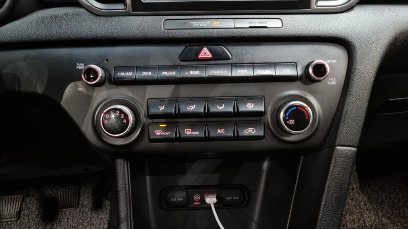 Kia Sportage 2.0 2WD TRENDY autogeorge.com, снимка 16 - Автомобили и джипове - 51903271