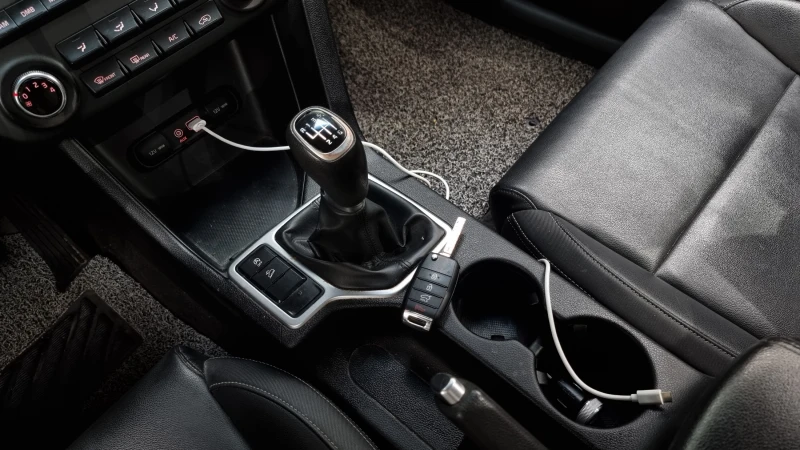 Kia Sportage 2.0 2WD TRENDY autogeorge.com, снимка 9 - Автомобили и джипове - 51903271