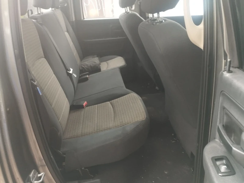 Dodge RAM 1500 Пикап 5.7 , снимка 8 - Автомобили и джипове - 52658314