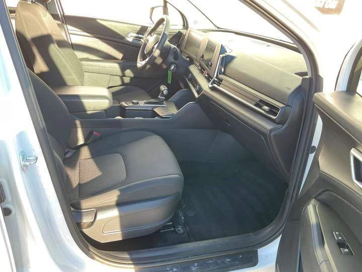 Kia Sportage, снимка 9 - Автомобили и джипове - 54427435