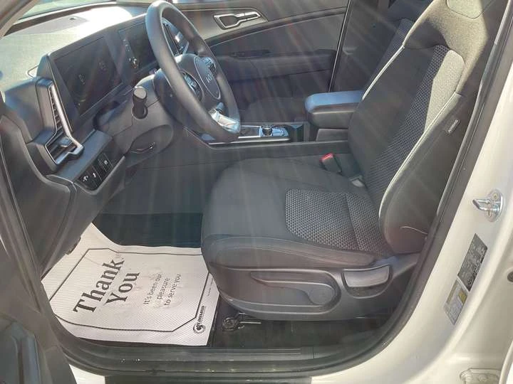 Kia Sportage, снимка 8 - Автомобили и джипове - 54427435