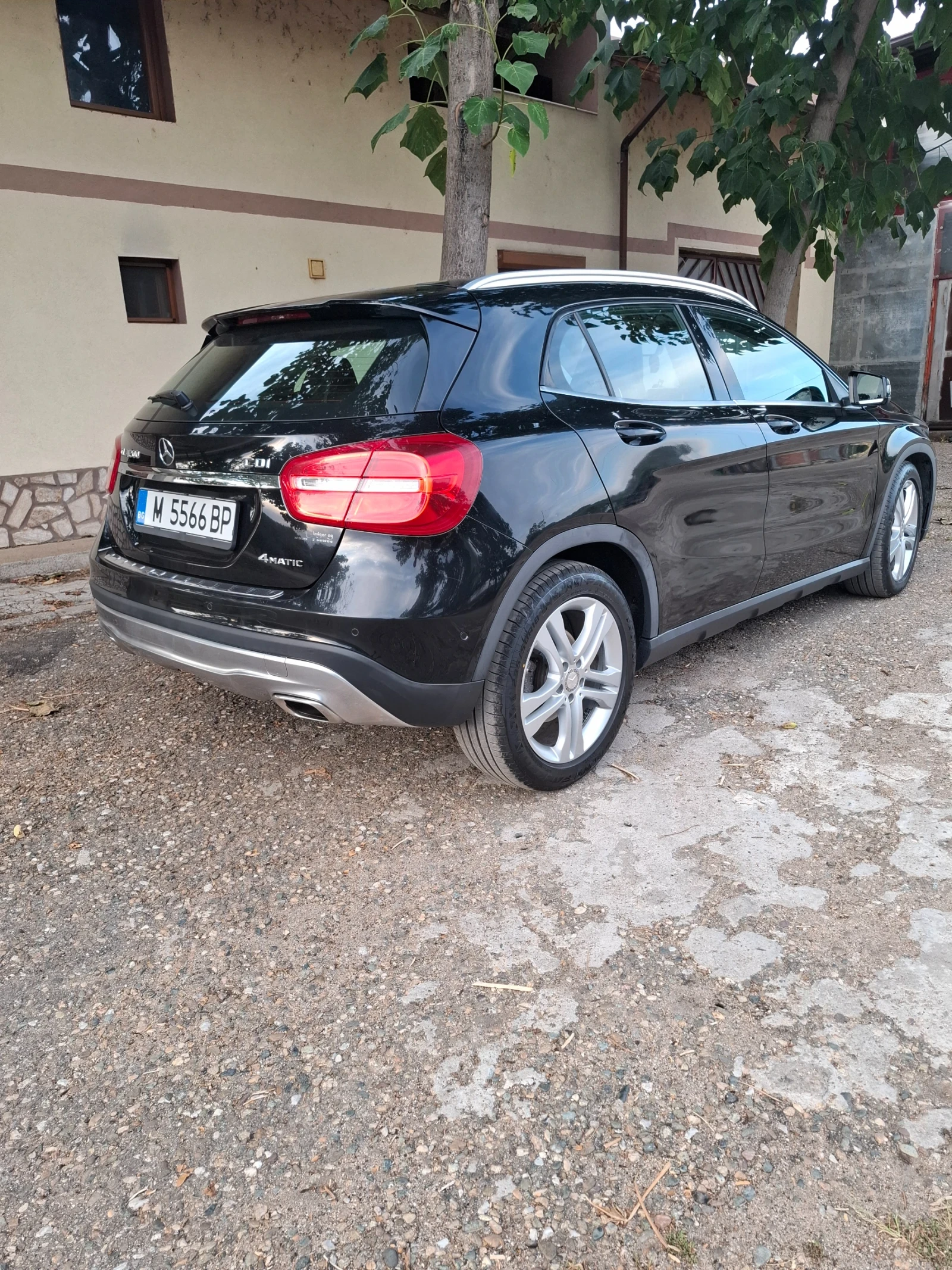 Mercedes-Benz GLA 200 CDI 4Matic Euro 6B 4x4, снимка 4 - Автомобили и джипове - 53814117